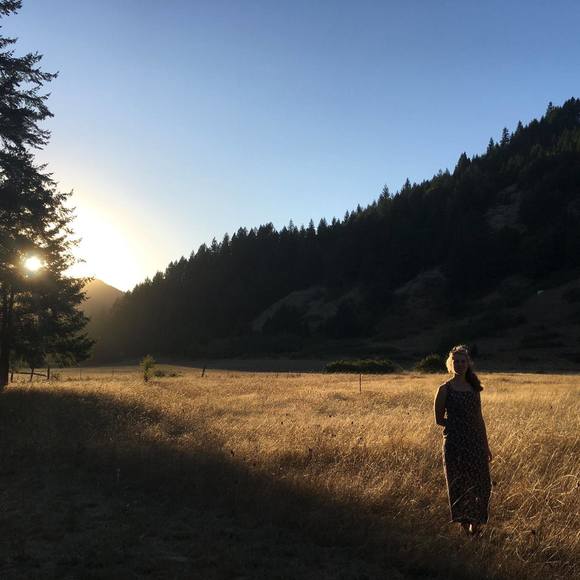 Meet your Posher, Megan - Picture 1 of 1